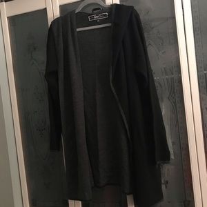 ☀️💐 WINTERSALE Black sweater with hood